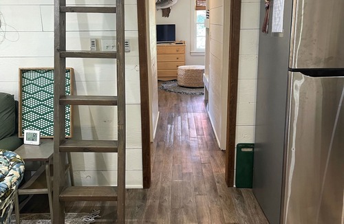 Woodstock Cabin | Cozy Lake Front Cabin, sleeps 8, Lake Allatoona