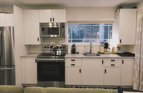 Oro-Medonte Cottage | Cozy Lake Front Cottage