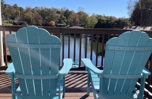 Fortson House | Cozy Lake Front Home with Private Boat Launch/Dock