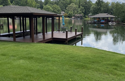 Fortson House | Cozy Lake Front Home with Private Boat Launch/Dock