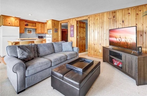 Hillman House | Cozy lake home, fishing and recreational land for all your favorite activities!