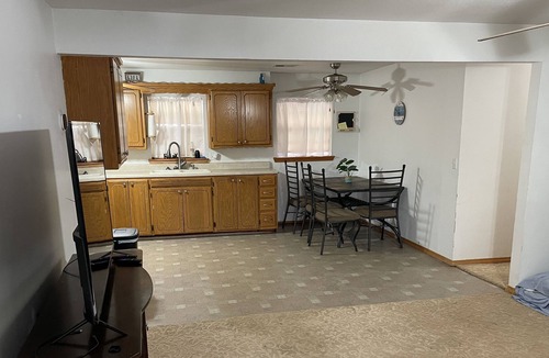 Fort Cobb House | Cozy Lake House-No Cleaning Fees