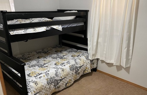 Fort Cobb House | Cozy Lake House-No Cleaning Fees