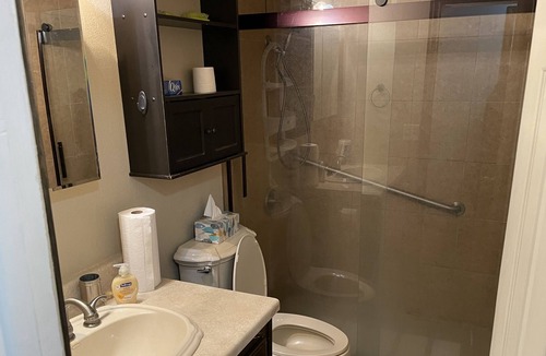 Fort Cobb House | Cozy Lake House-No Cleaning Fees