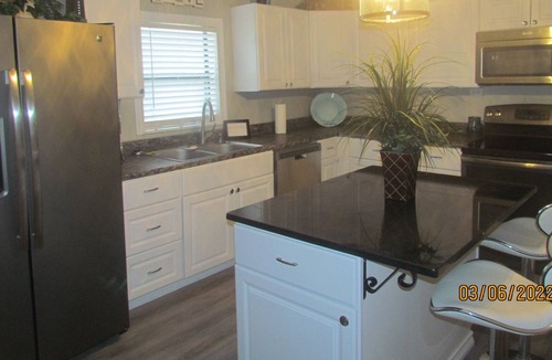 Gordonville House | Cozy Lake Texoma Retreat!! Family Sized Home!