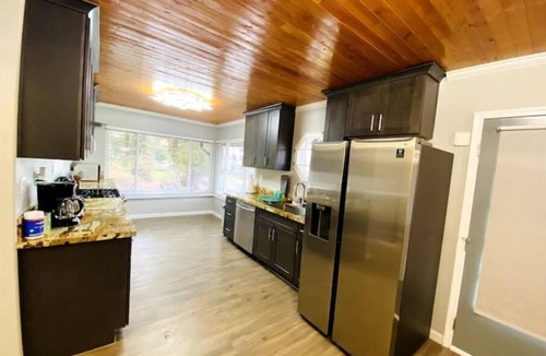 Klamath Falls House | Cozy Lake View Experience