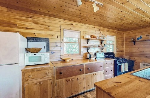 Mariaville Cabin | Cozy lakefront cabin with amazing views, deck, firepit, & water access