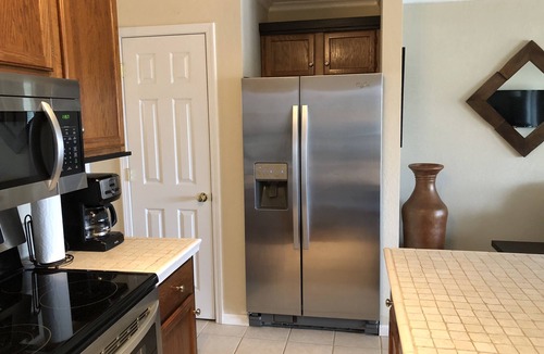 Village of Four Seasons Condo | Cozy Lakefront Condo for a Couples Getaway