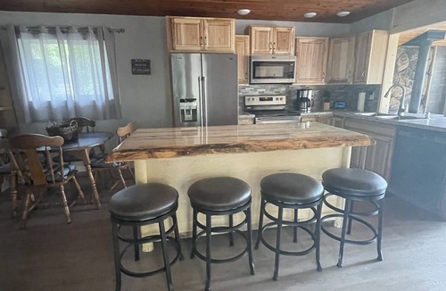 Duluth Cabin | Cozy Lakefront Cottage on Little Pequaywan ~ Great for all seasons