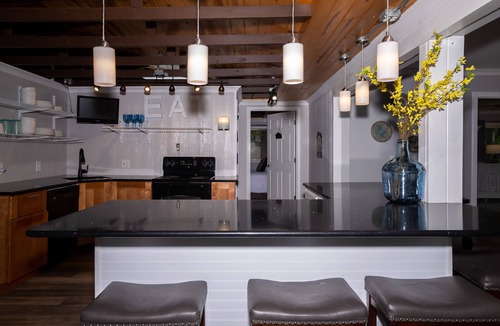 Osage Beach House | Cozy Lakefront House & Private Dock in Osage Beach! Memorial Day Special!