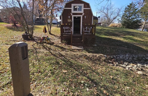 Scipio House | COZY LAKEHOUSE PRIVATE SETTING - LAKE FRONT VIEW