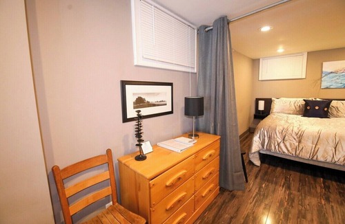 Schroon Lake Apartment | Cozy Lakeside Apartment - 5 Min Walk to Downtown!
