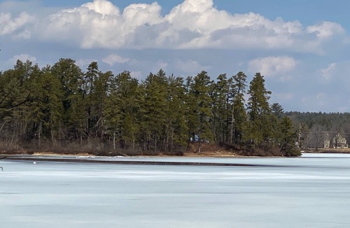 Silver Lake Cabin | Cozy lakeside cabin with private dock, canoe and central AC