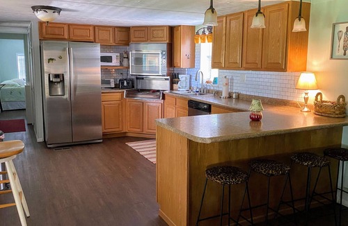 Longtown House | Cozy Lakeside Villa