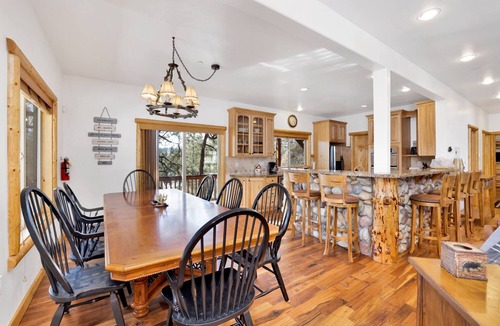 Fawnskin Cabin | Cozy Lakeview Hideaway #2261