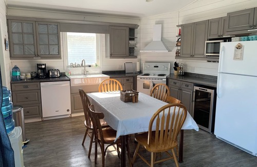 St. Andrews House | Cozy lakeview home on Lake Winnipeg-Pet friendly!