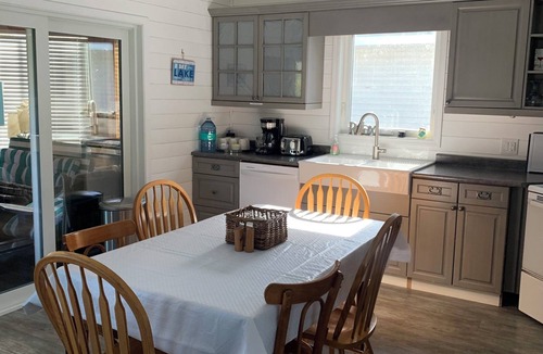 St. Andrews House | Cozy lakeview home on Lake Winnipeg-Pet friendly!