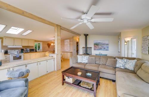 Langley House | Cozy Langley Retreat: Water Views & Beach Access