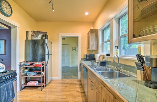 Mesilla Park House | Cozy Las Cruces Gem: Fire Pit, Patio & Views!