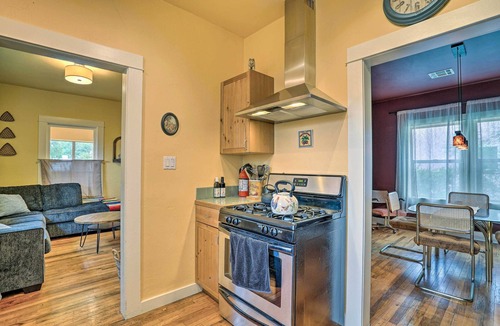 Mesilla Park House | Cozy Las Cruces Gem: Fire Pit, Patio & Views!