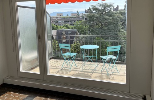 Plainpalais Apartment | Cozy last floor apartment in Champel