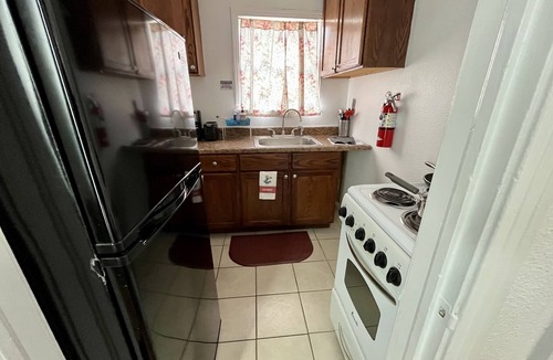 Denton Apartment | Cozy little apt near Denton Square and UNT