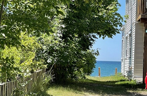 Wainfleet Cottage | Cozy Little Cottage on Long Beach