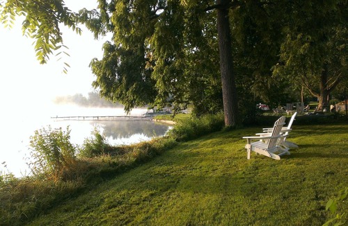 White Pigeon Cottage | Cozy Little Cottage On The Lake