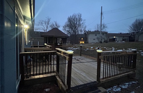 Gladstone House | Cozy living in Gladstone!