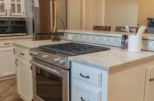 Forestburg House | Cozy living space, fully equipped kitchen, and peaceful country setting. Just minutes from local wineries and Red River Station BBQ—ideal for couples, friends, or small families. Also available for mid-term rentals, perfect for extended stays, work a