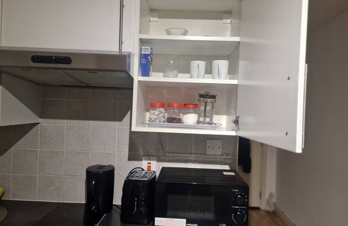 Camberwell Apartment | Cozy Living Studio at Camberwell, Zone 2