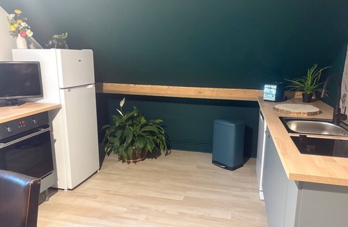 La Fleche Cottage | Cozy lodging for 4 with heated pool and wellness