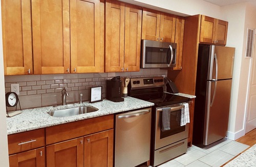 West Philadelphia Apartment | Cozy lodging where Style meets Comfort