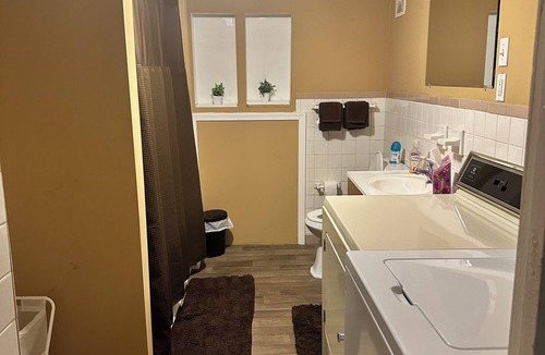 Bear Apartment | Cozy loft above ink shop