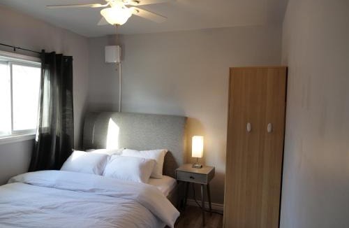 Amherstview Apartment | Cozy Loft in Kingston