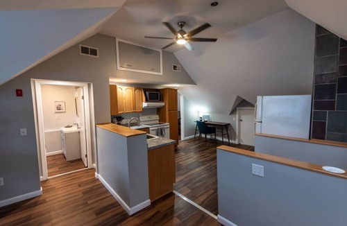 Bennington Apartment | Cozy Loft steps from VT Downtown