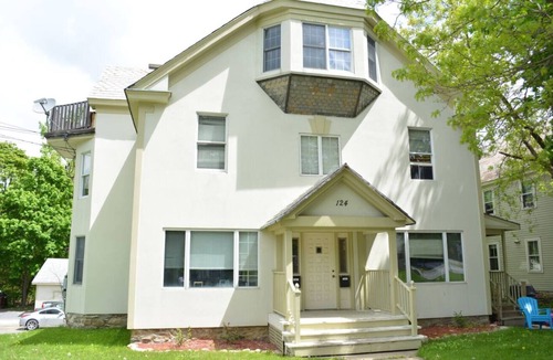 Bennington Apartment | Cozy Loft steps from VT Downtown