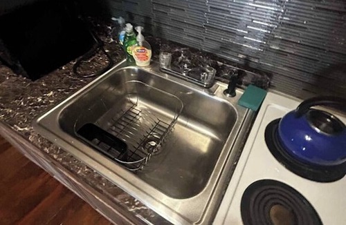 Tyler Park Apartment | Cozy Loft-Style Studio! Sleeps 4