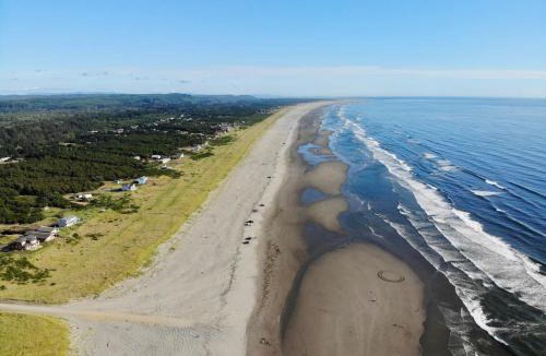 Grayland House | Cozy Loft Tiny House by Ocean Spray Beach