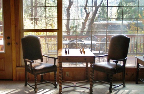 Moonridge Cabin | Cozy Log Cabin, 3+2, Game Room, Coffee Bar, Spa, View, Close to Ski, Lake & Golf