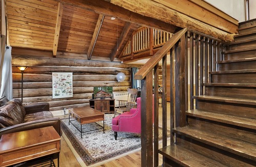 Peaceful Valley Cabin | Cozy Log Cabin between Bellingham, Baker, & Canada