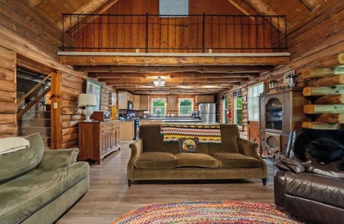 Fishers Hill Cabin | Cozy Log Cabin w Porch, Fire Pit, Games & River