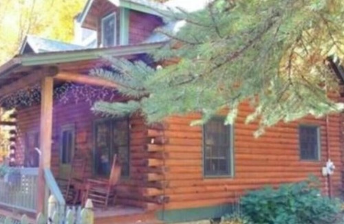 Banner Elk Cabin | Cozy Log Cabin With Hot Tub - Pet Friendly