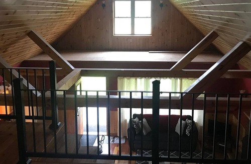 Randolph House | Cozy log home on Amish Trail in Cattaraugus County