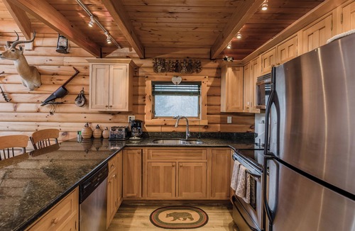Margaretville Cabin | Cozy Log Home on 50 Acres