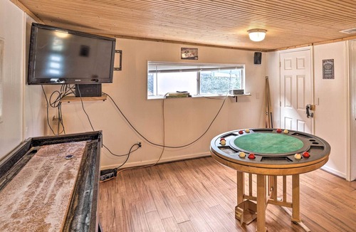 Chico Cabin | Cozy 'Lonestar Cabin' w/ Community Amenities!