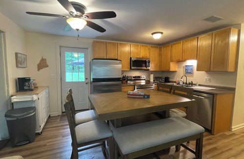 Rome House | Cozy Long Pond Cottage: community access, private mooring & shared dock.