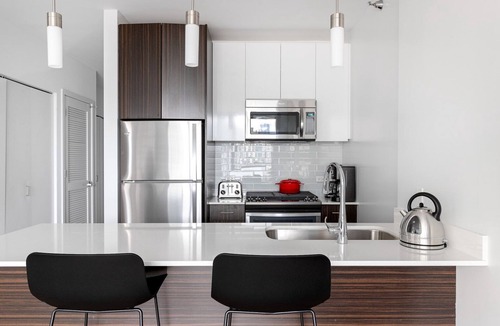 Downtown Chicago Apartment | Cozy Loop 1BR, w/W/D, Gym, nr Chicago Riverwalk by Blueground