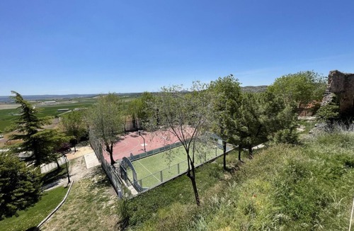 Cogolludo Condo | Cozy & lovely 2 bedroom apartment by the mountain