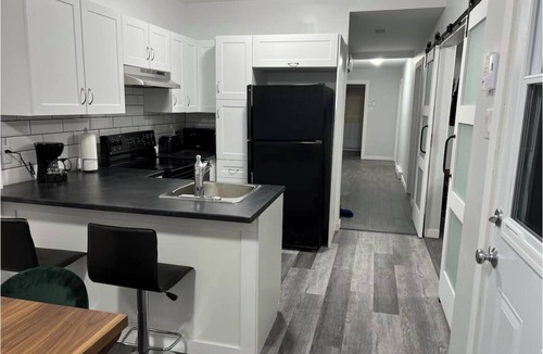Latin Quarter Apartment | Cozy Lovy 3 bed Downtown Montreal